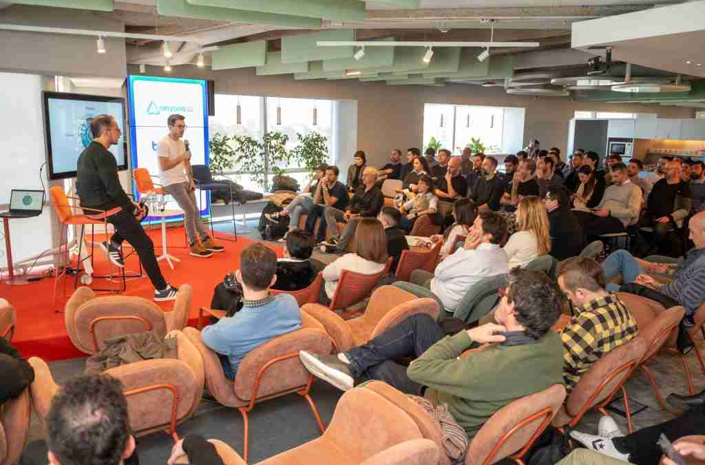 “AI for Startps” más de 100 CEOs y CTOs exploraron sobre oportunidades y desafíos de la IA para transformar sus negocios